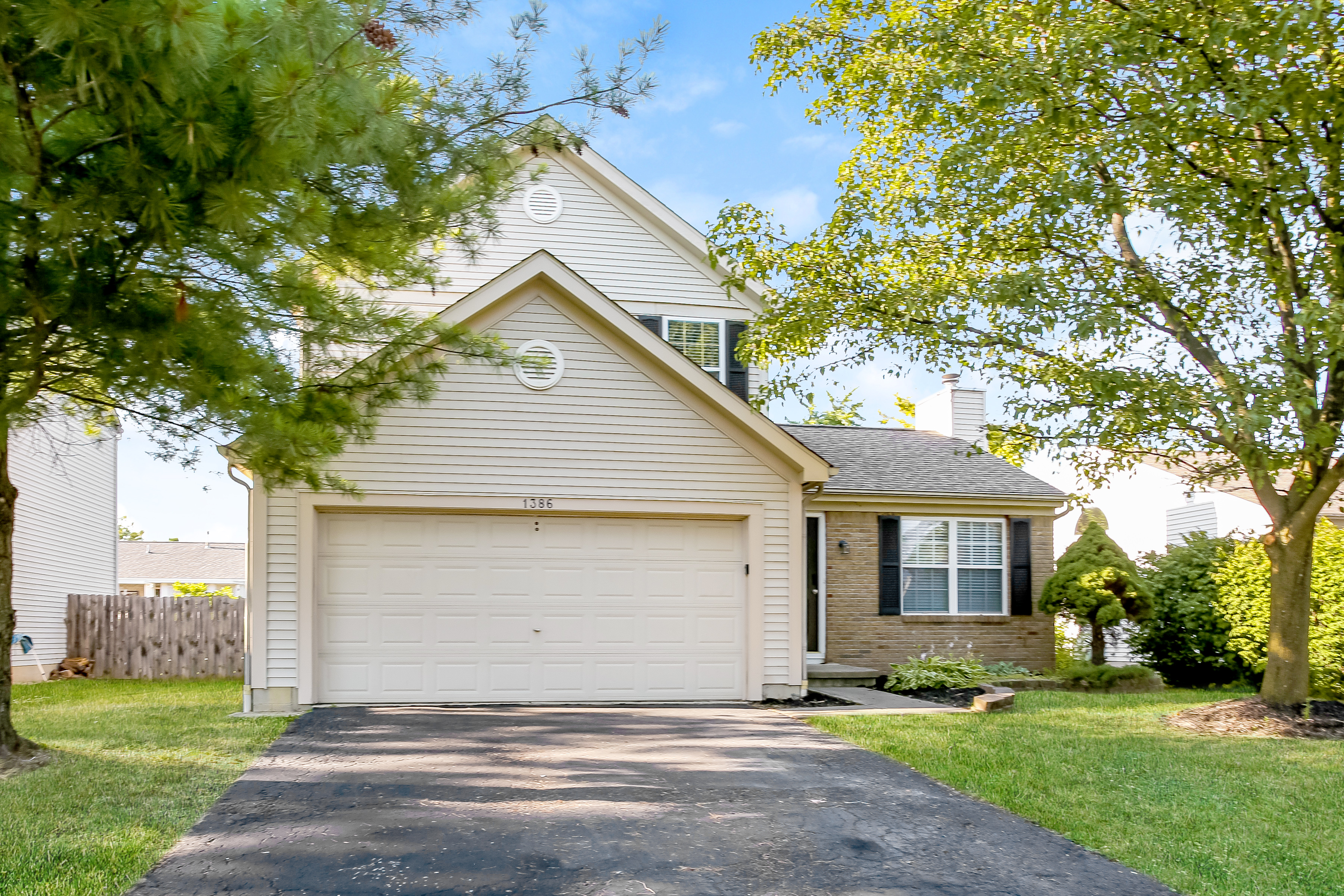 1386 HACKWORTH ST COLUMBUS, OH 43207